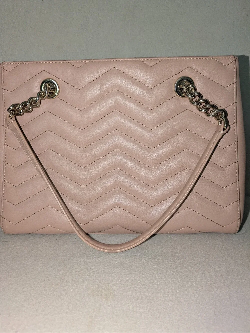 Kate Spade New York Reese Park Small Courtnee Dusty Pink Chevron Quilted